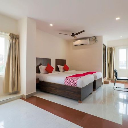 Hotel O Akshaya Elite Vijayawāda Buitenkant foto
