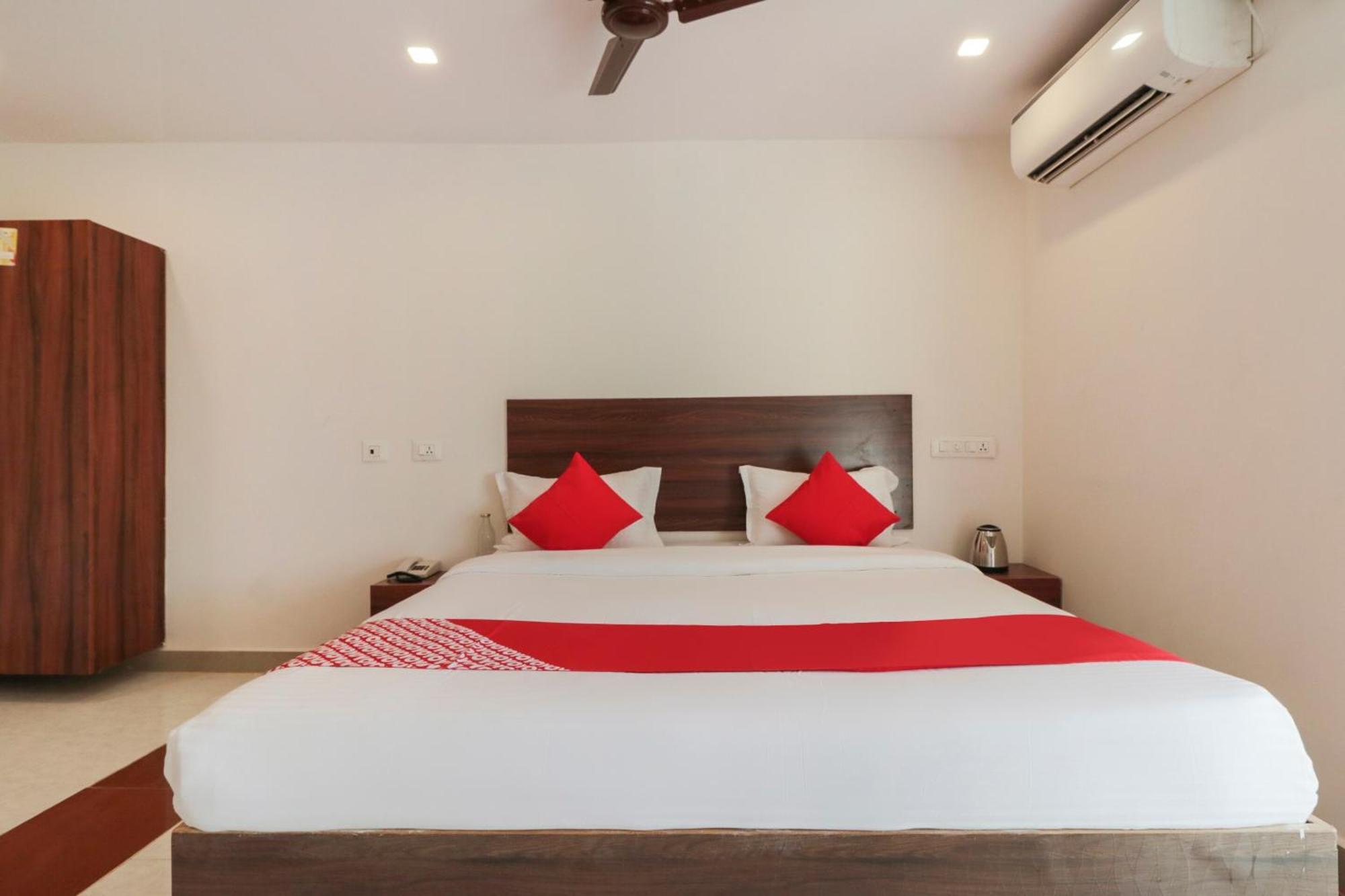 Hotel O Akshaya Elite Vijayawāda Buitenkant foto