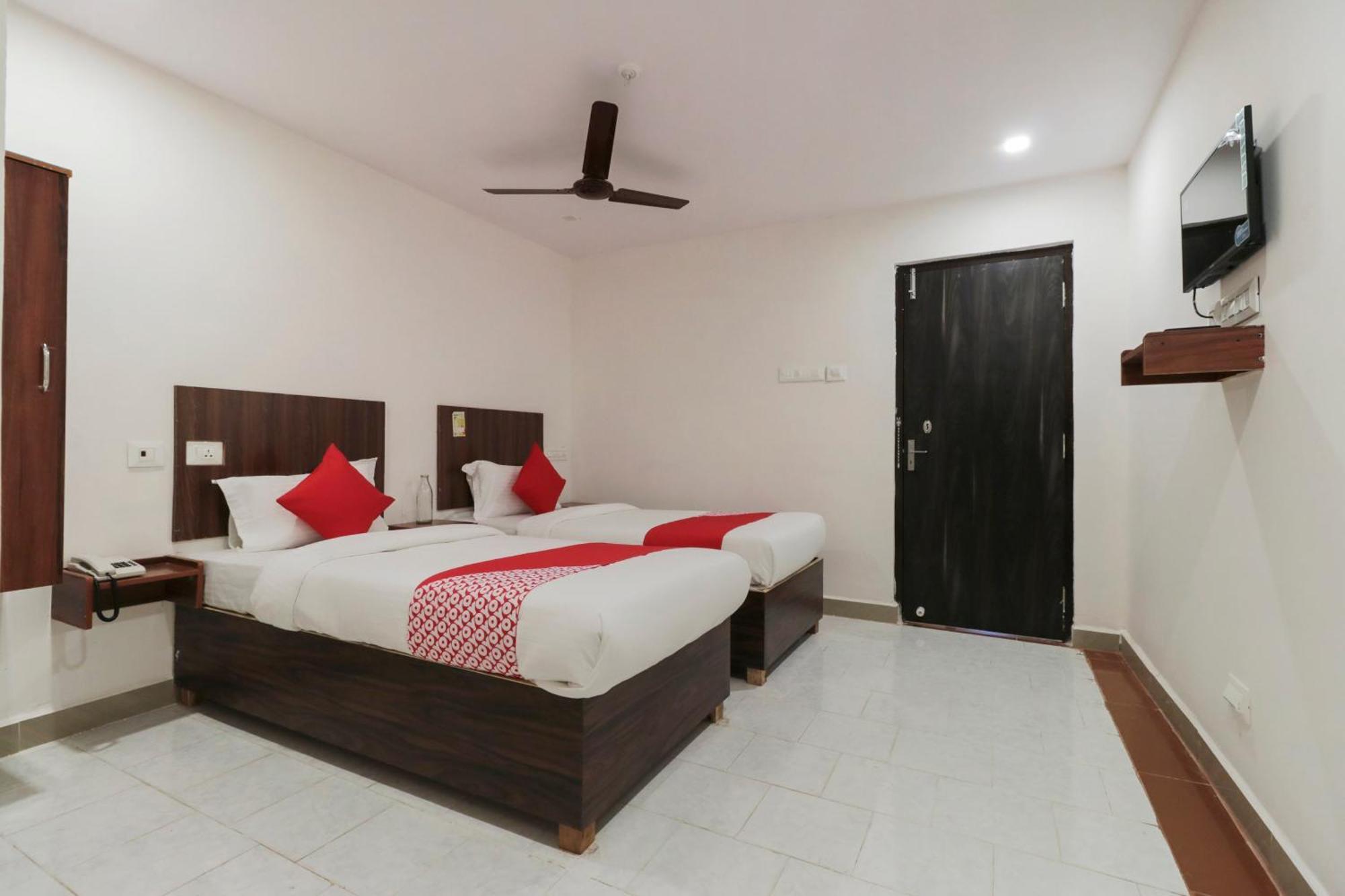 Hotel O Akshaya Elite Vijayawāda Buitenkant foto