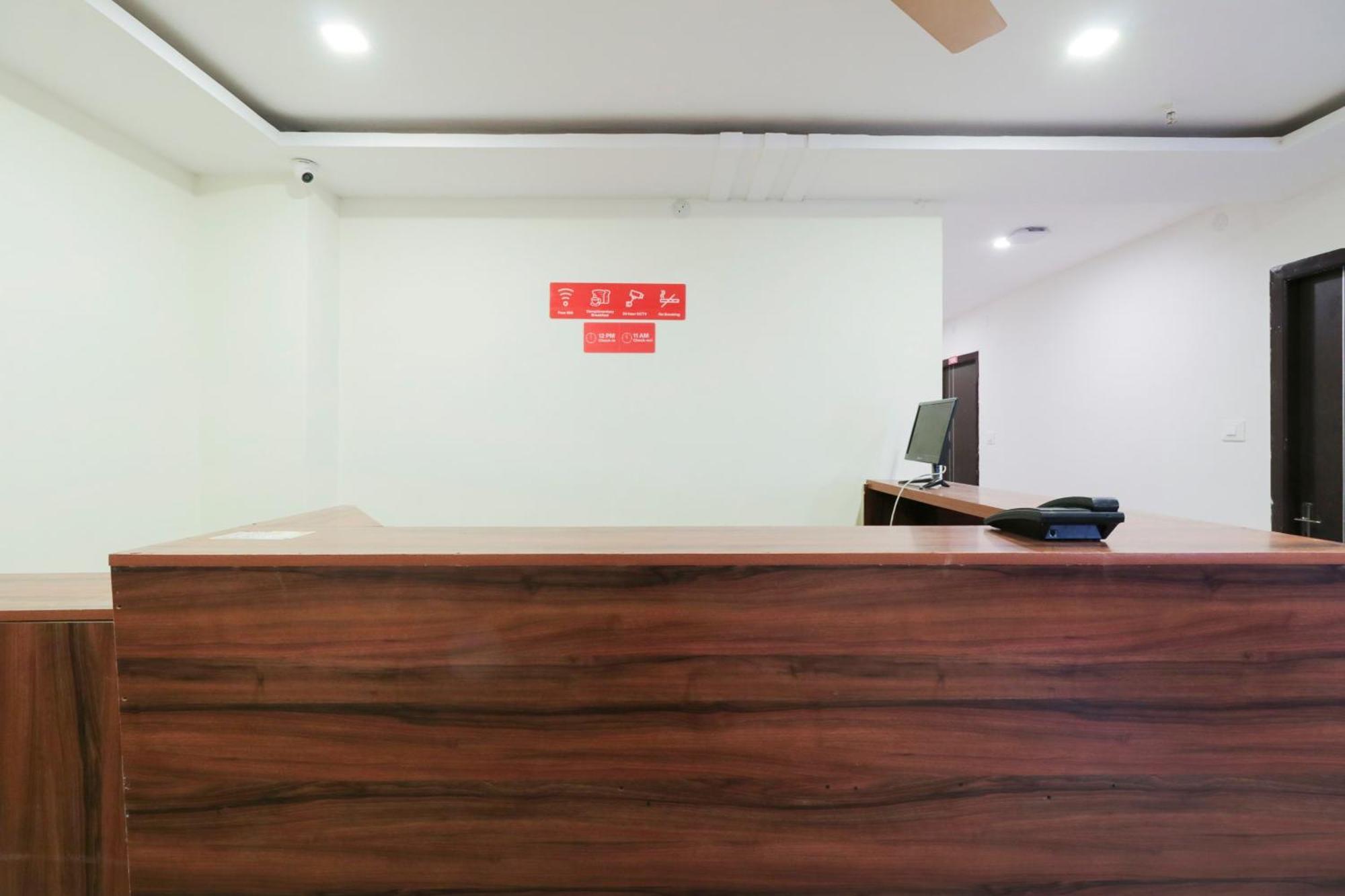 Hotel O Akshaya Elite Vijayawāda Buitenkant foto