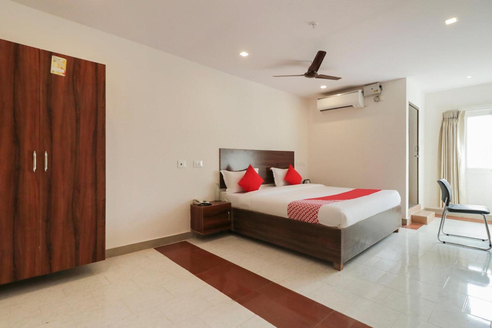 Hotel O Akshaya Elite Vijayawāda Buitenkant foto