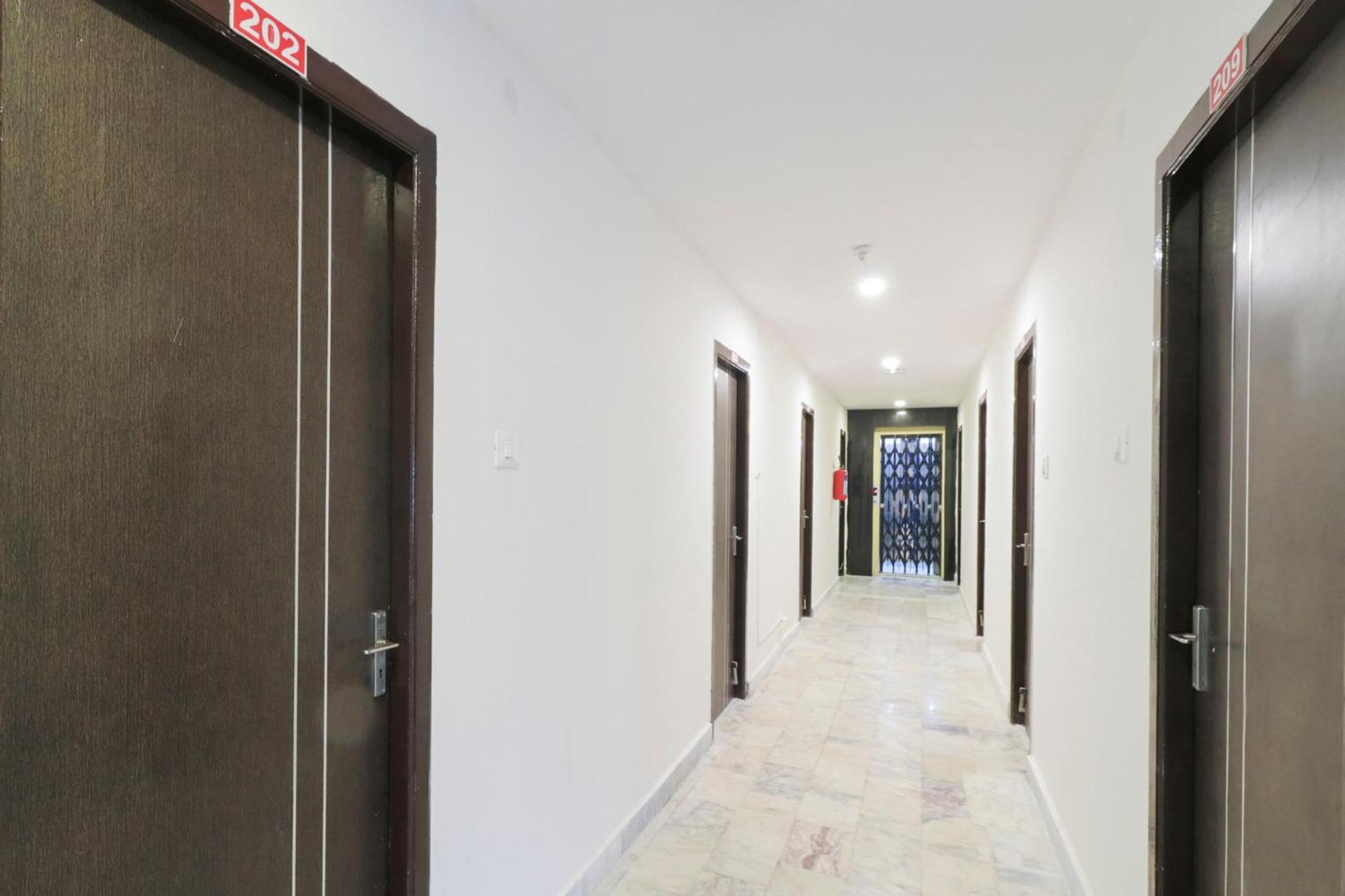 Hotel O Akshaya Elite Vijayawāda Buitenkant foto