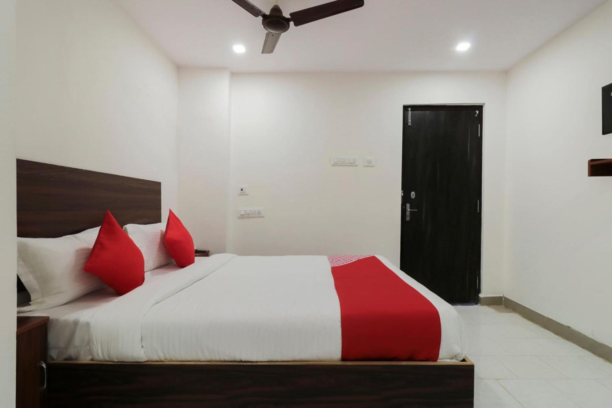 Hotel O Akshaya Elite Vijayawāda Buitenkant foto